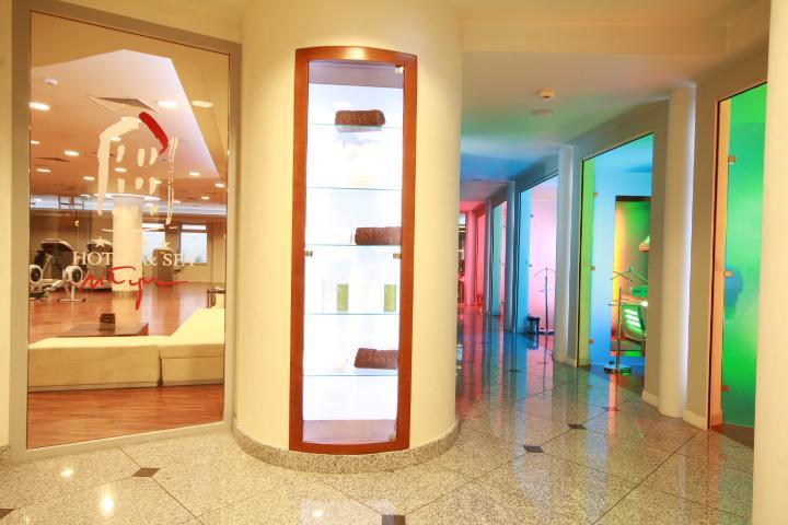 Hotel Mlyn & Spa Włocławek Exteriör bild